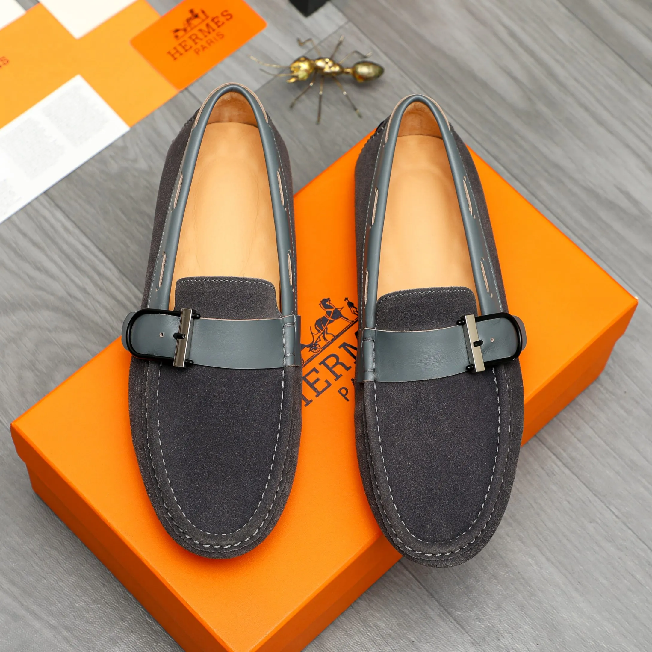 P380 Product trademark: HERMES "Hermes" casual slip-on men's shoes Regular size: 38-44 Product material: Selected frosted cowhide upper, pigskin lining, rubber outsole